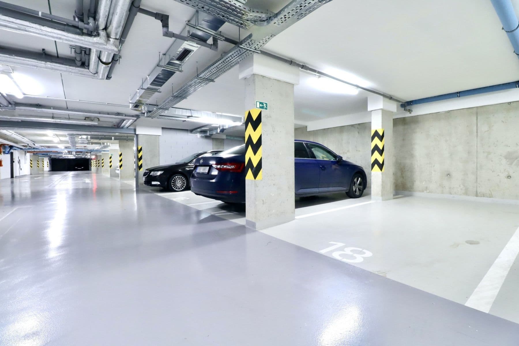 Prenájom bytu 4-izbový 102 m², Čertův vršek, Praha, Praha Prenájom bytu 4-izbový 102 m², Čertův vršek, Praha, Praha