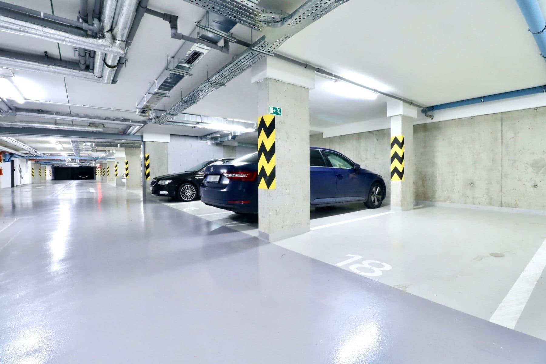 Prenájom bytu 4-izbový 102 m², Čertův vršek, Praha, Praha Prenájom bytu 4-izbový 102 m², Čertův vršek, Praha, Praha