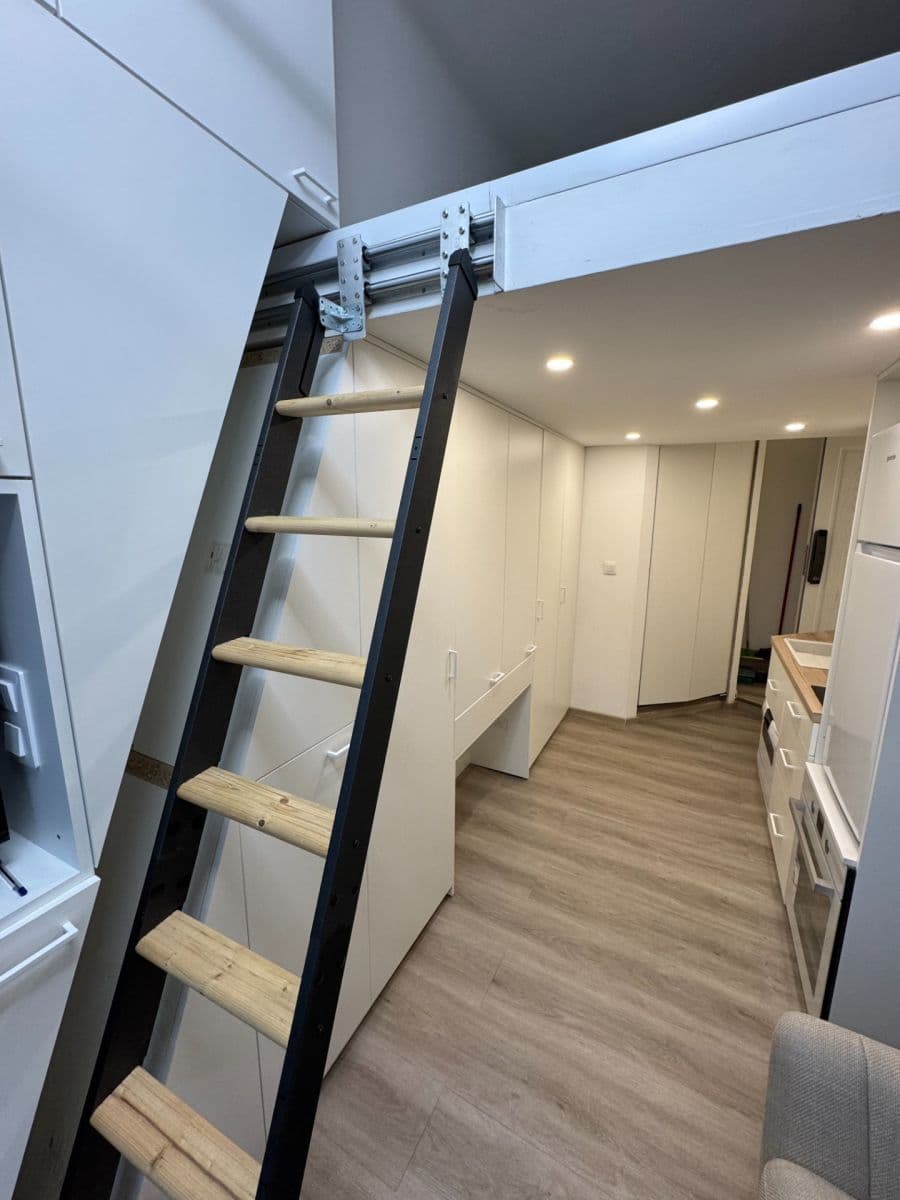 Prenájom bytu 1-izbový 15 m², U Půjčovny, Praha, Praha Prenájom bytu 1-izbový 15 m², U Půjčovny, Praha, Praha