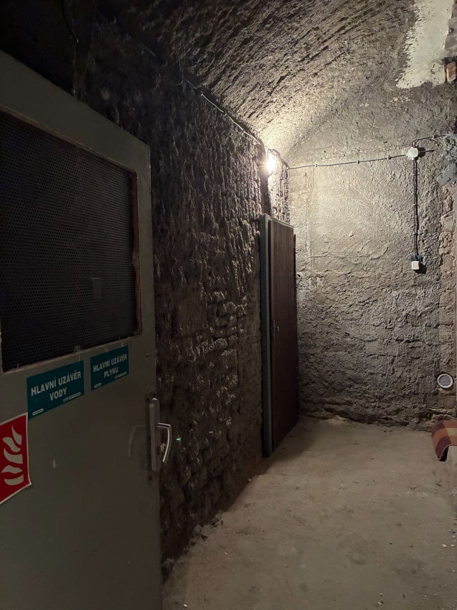 Predaj nebytového priestoru 18 m², Truhlářská, Praha, Praha Predaj nebytového priestoru 18 m², Truhlářská, Praha, Praha