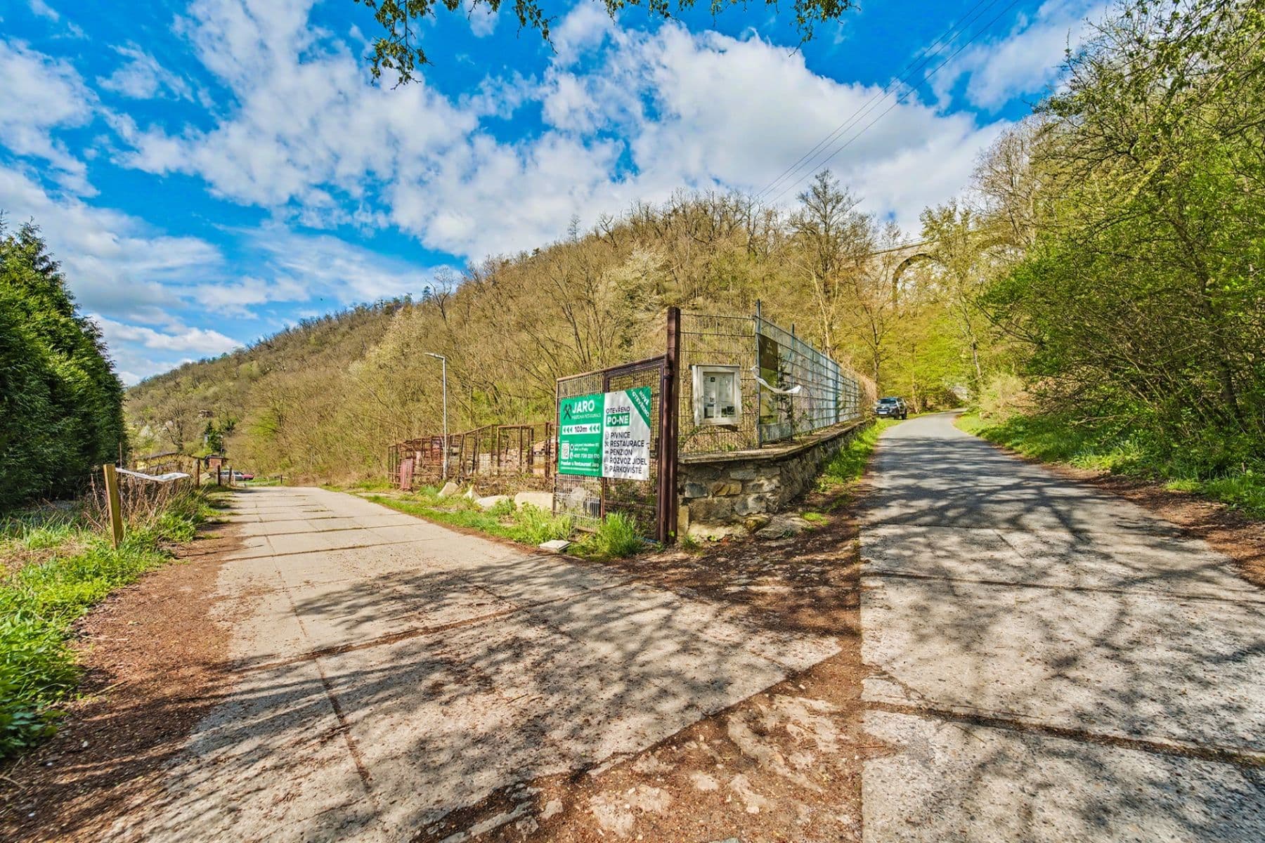 Prenájom nebytového priestoru 567 m², Jílové u Prahy, Středočeský kraj Prenájom nebytového priestoru 567 m², Jílové u Prahy, Středočeský kraj