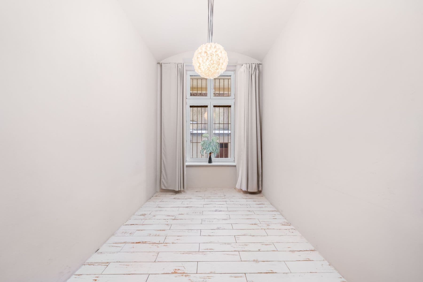 Prenájom bytu 3-izbový 65 m², Bělehradská, Praha, Praha Prenájom bytu 3-izbový 65 m², Bělehradská, Praha, Praha