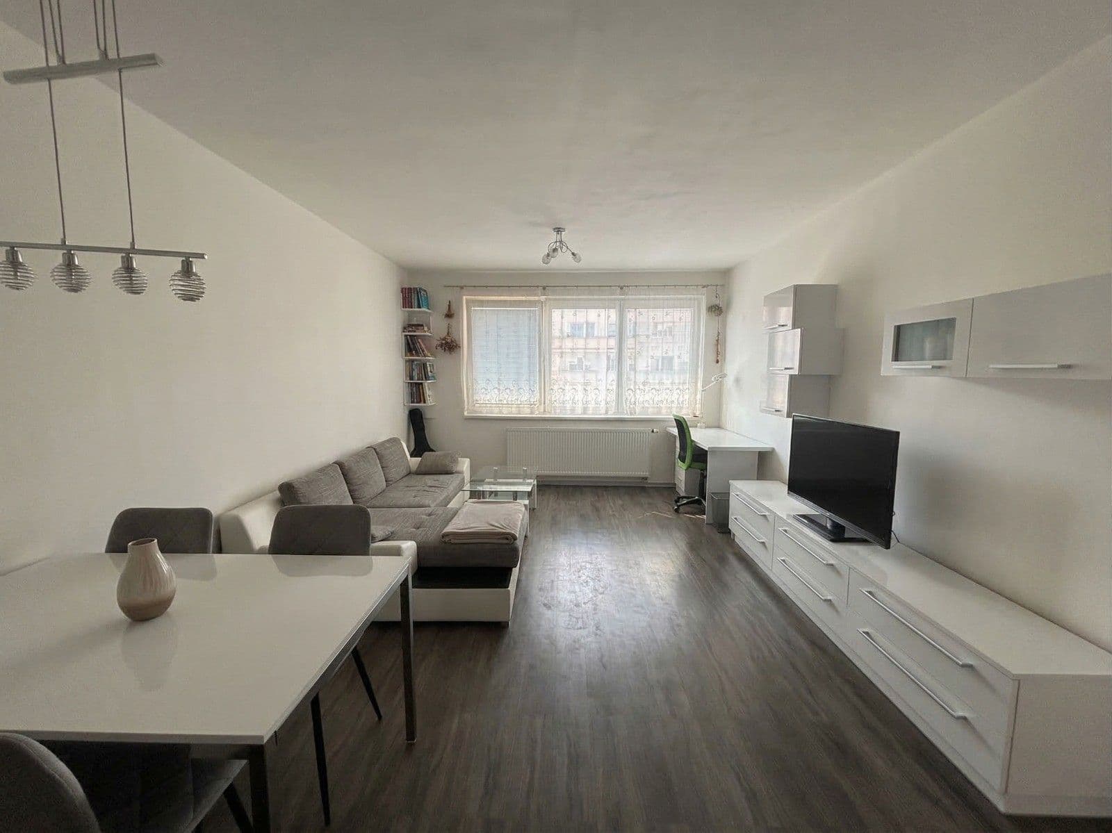 Prenájom bytu 2-izbový 54 m², Modenská, Praha, Praha Prenájom bytu 2-izbový 54 m², Modenská, Praha, Praha