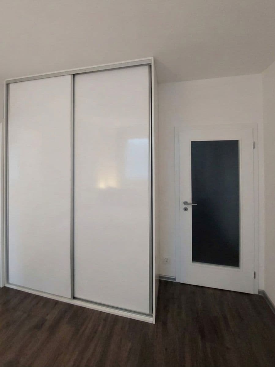 Prenájom bytu 2-izbový 54 m², Modenská, Praha, Praha Prenájom bytu 2-izbový 54 m², Modenská, Praha, Praha
