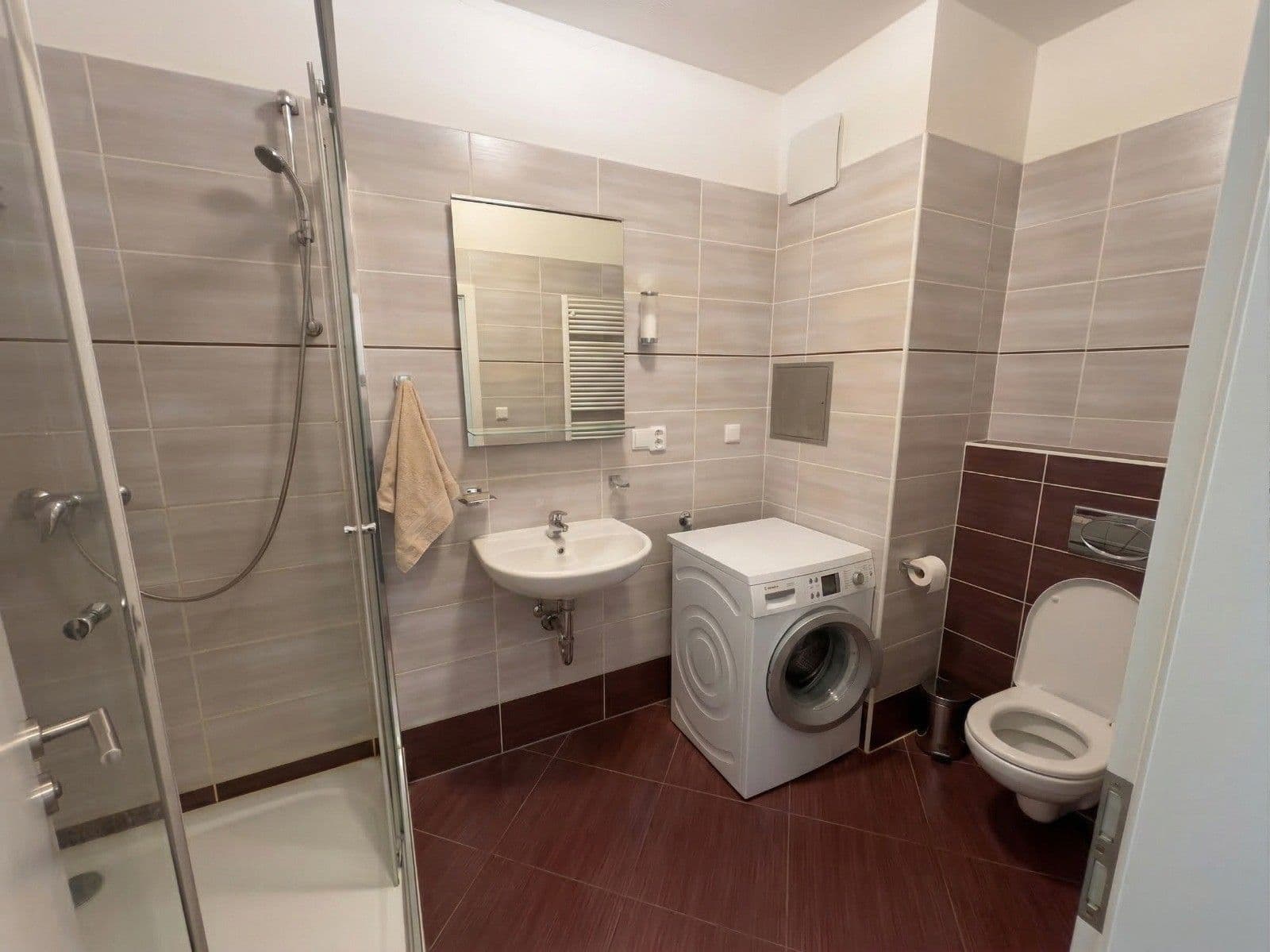 Prenájom bytu 2-izbový 54 m², Modenská, Praha, Praha Prenájom bytu 2-izbový 54 m², Modenská, Praha, Praha
