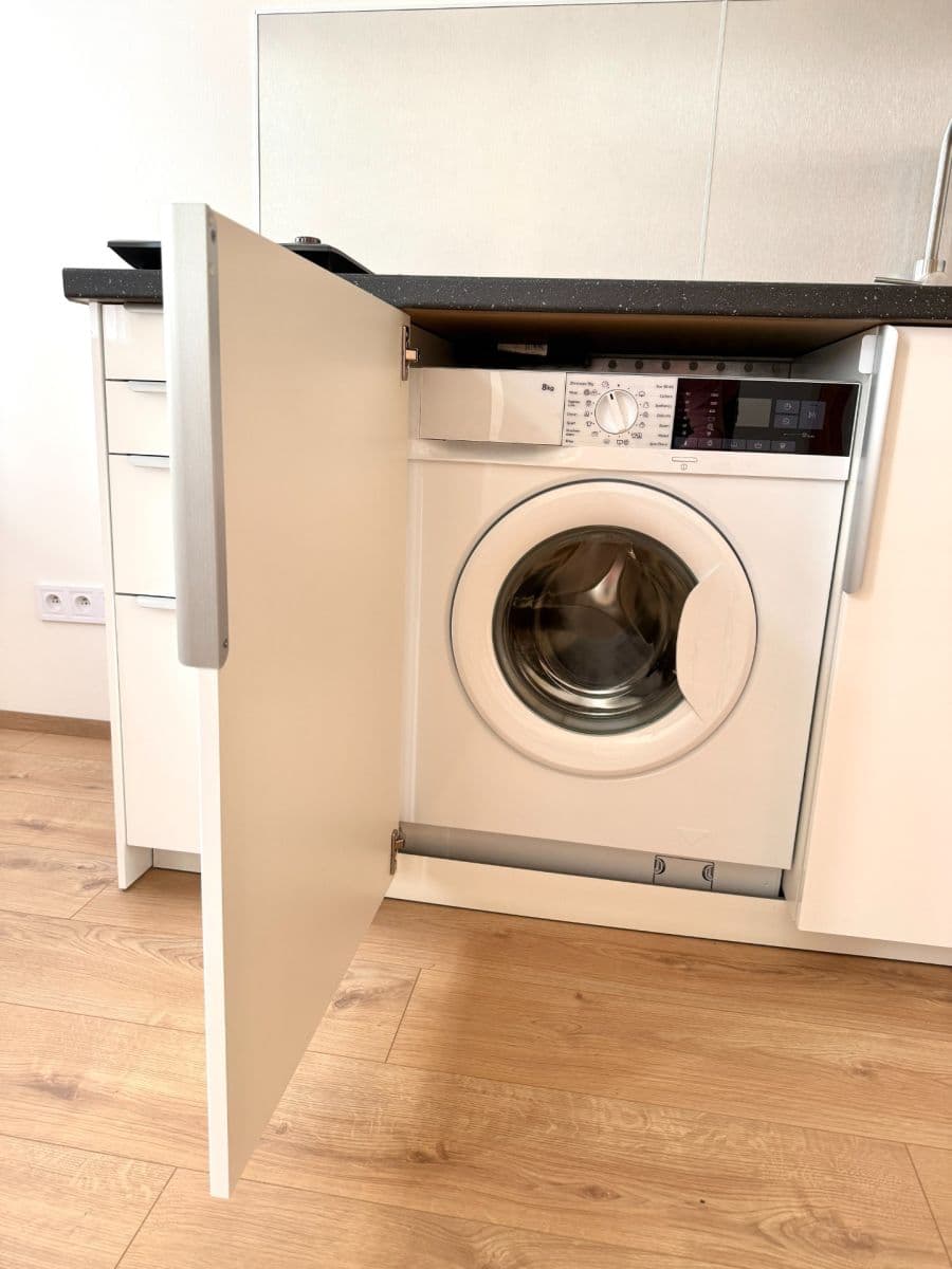 Prenájom bytu 1-izbový 17 m², Sokolská, Praha, Praha Prenájom bytu 1-izbový 17 m², Sokolská, Praha, Praha