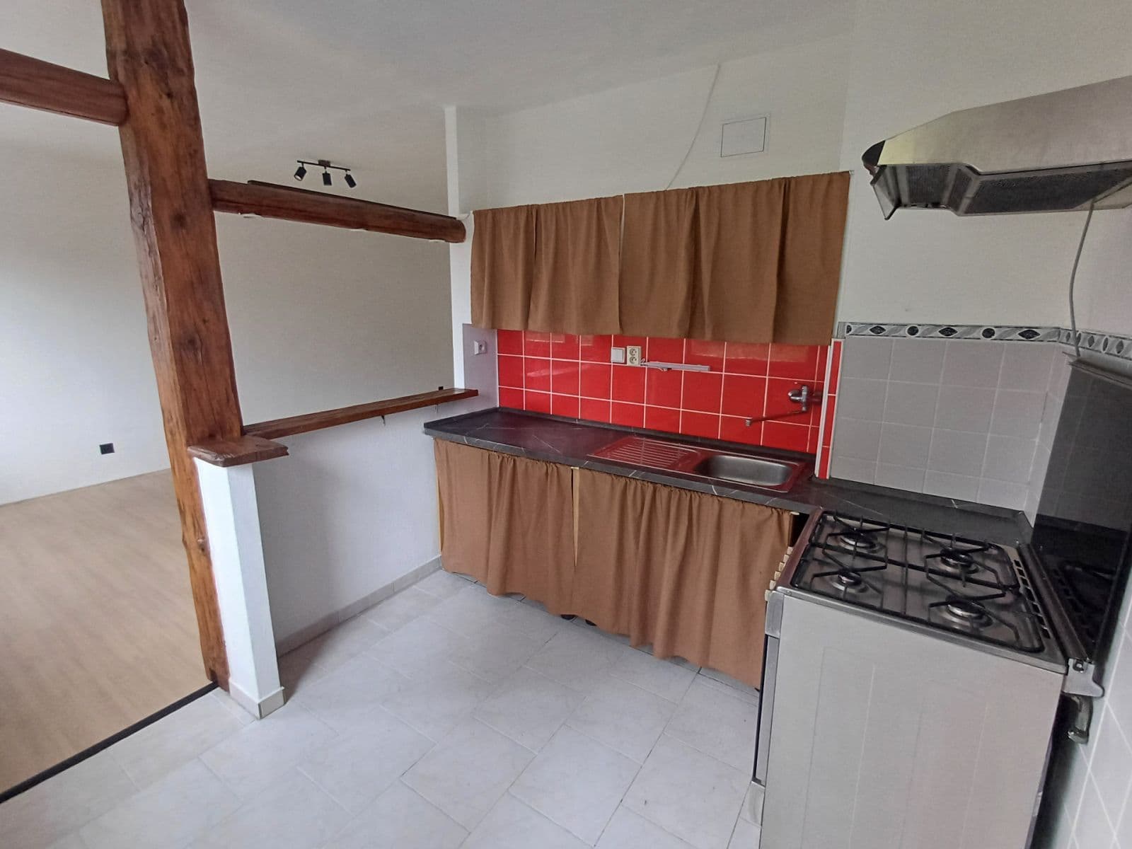 Prenájom bytu 2-izbový 56 m², Masarykova, Kutná Hora, Středočeský kraj Prenájom bytu 2-izbový 56 m², Masarykova, Kutná Hora, Středočeský kraj
