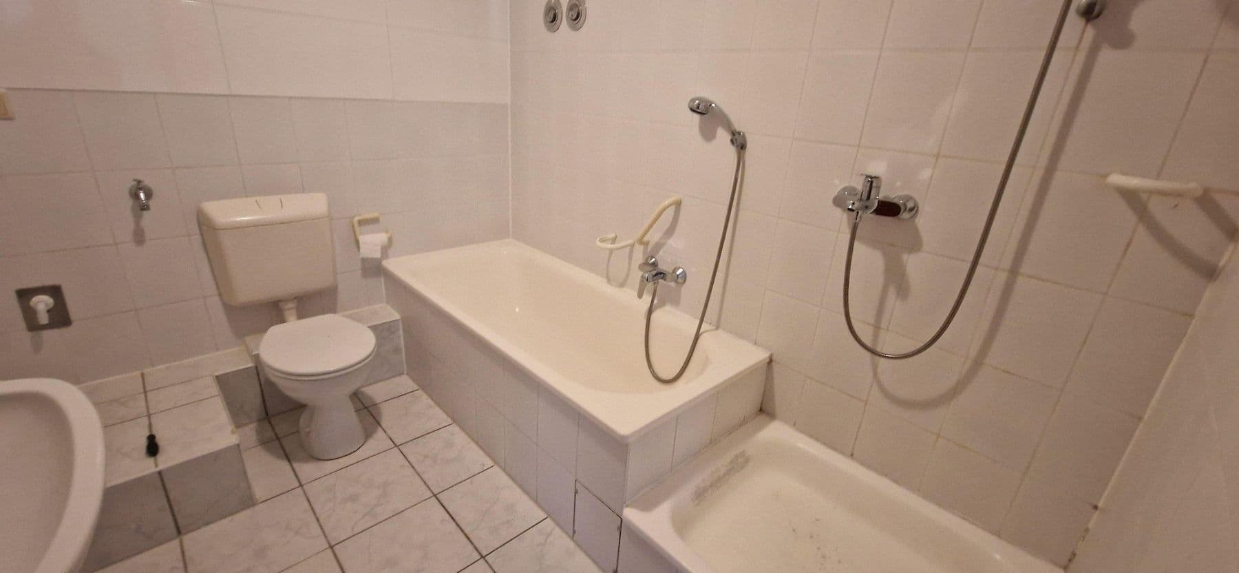 Prenájom bytu 3-izbový 91 m², Krumme Straße 14, Stadthagen, Dolné Sasko Prenájom bytu 3-izbový 91 m², Krumme Straße 14, Stadthagen, Dolné Sasko