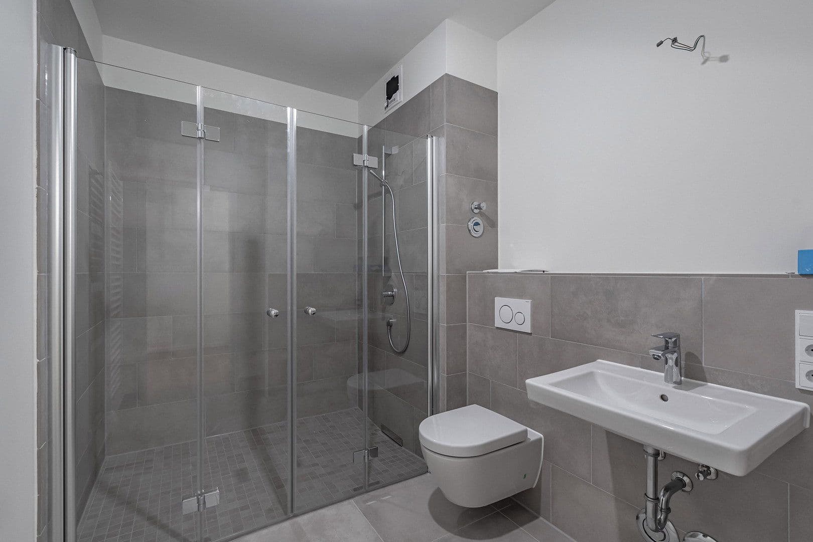 Prenájom bytu 2-izbový 67 m², Parkstr. 8, Berlin, Berlín Prenájom bytu 2-izbový 67 m², Parkstr. 8, Berlin, Berlín