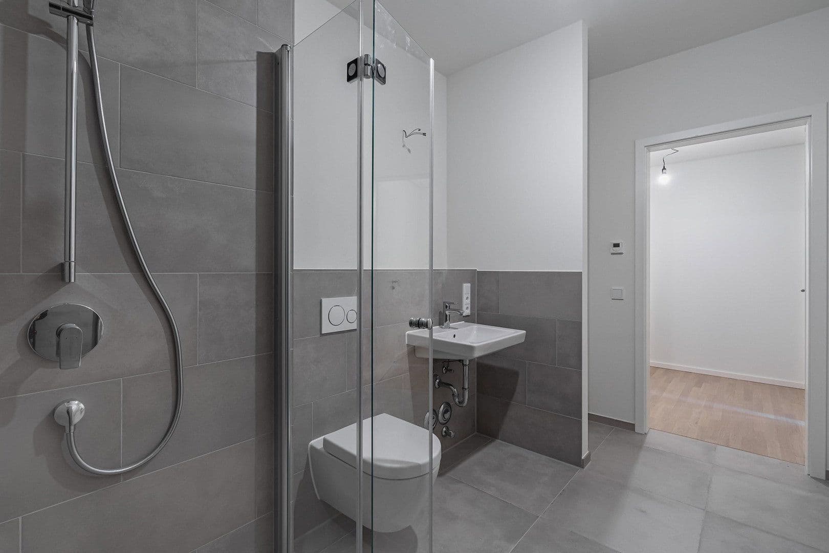 Prenájom bytu 2-izbový 67 m², Parkstr. 8, Berlin, Berlín Prenájom bytu 2-izbový 67 m², Parkstr. 8, Berlin, Berlín