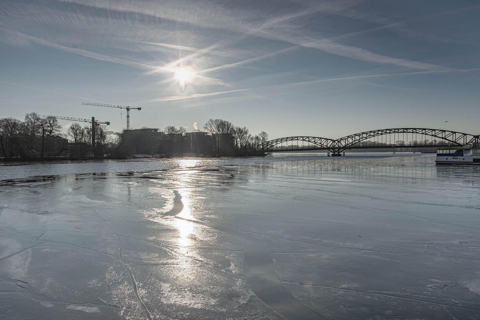 Prenájom bytu 2-izbový 67 m², Parkstr. 8, Berlin, Berlín Prenájom bytu 2-izbový 67 m², Parkstr. 8, Berlin, Berlín