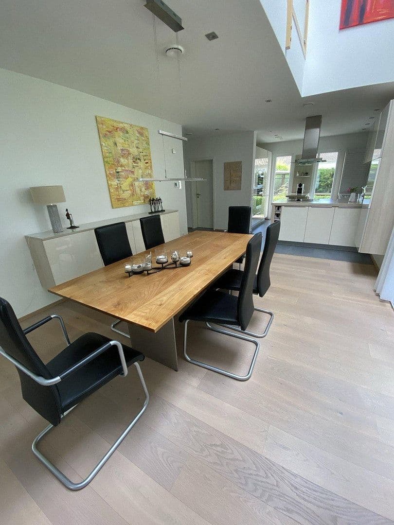 Predaj domu 140 m², pozemek 820 m², Müllheim im Markgräflerland, Bádensko-Wurttembersko Predaj domu 140 m², pozemek 820 m², Müllheim im Markgräflerland, Bádensko-Wurttembersko