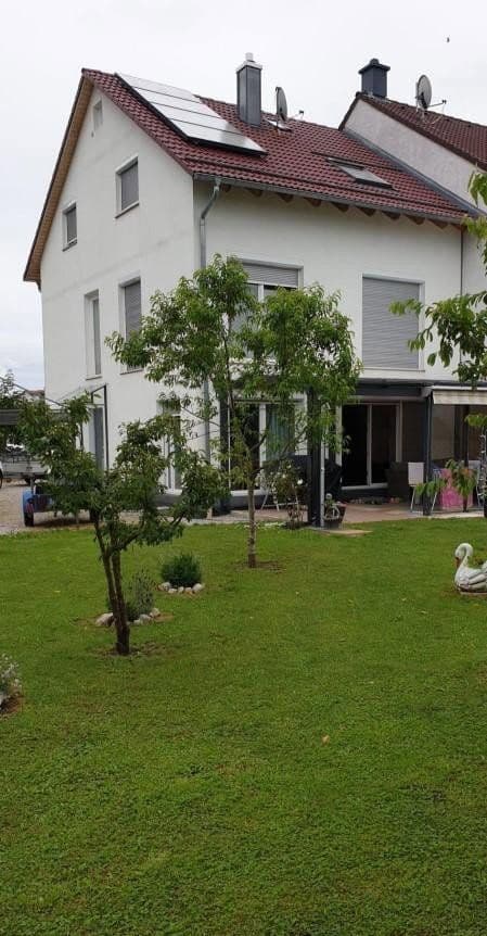 Predaj domu 176 m², pozemek 654 m², Mering, Bavorsko Predaj domu 176 m², pozemek 654 m², Mering, Bavorsko