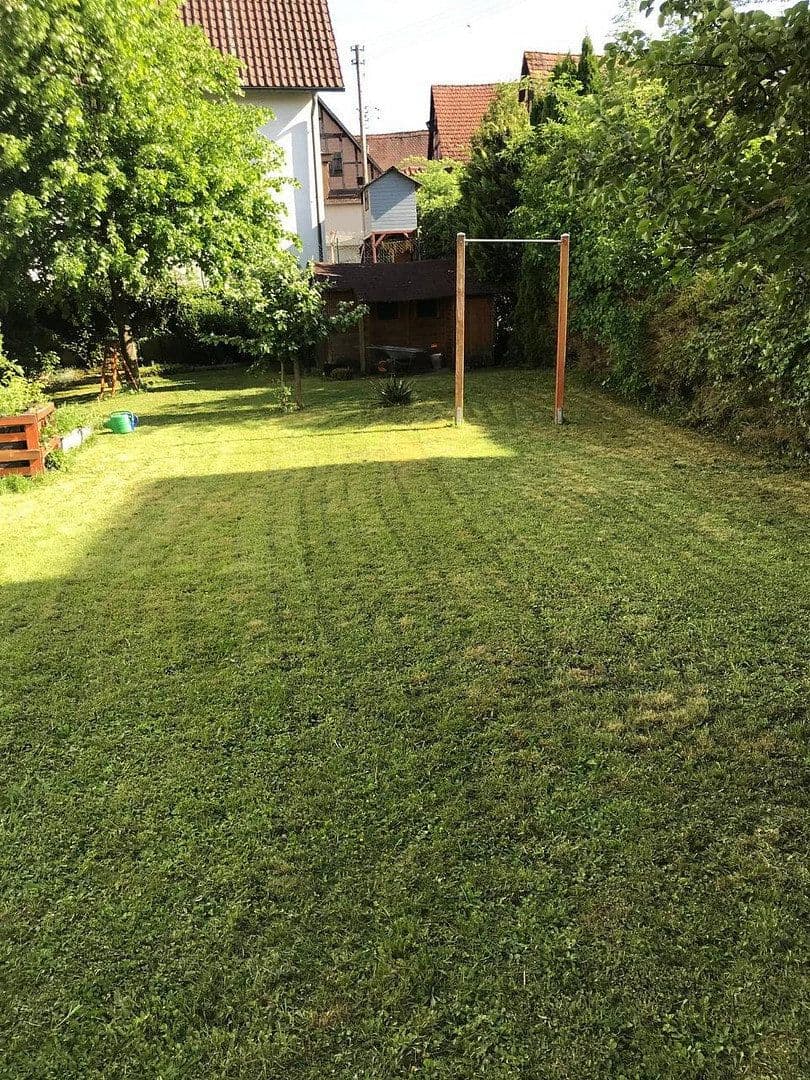Predaj domu 173 m², pozemek 748 m², Jahnstraße 4/1, Markgröningen, Bádensko-Wurttembersko Predaj domu 173 m², pozemek 748 m², Jahnstraße 4/1, Markgröningen, Bádensko-Wurttembersko
