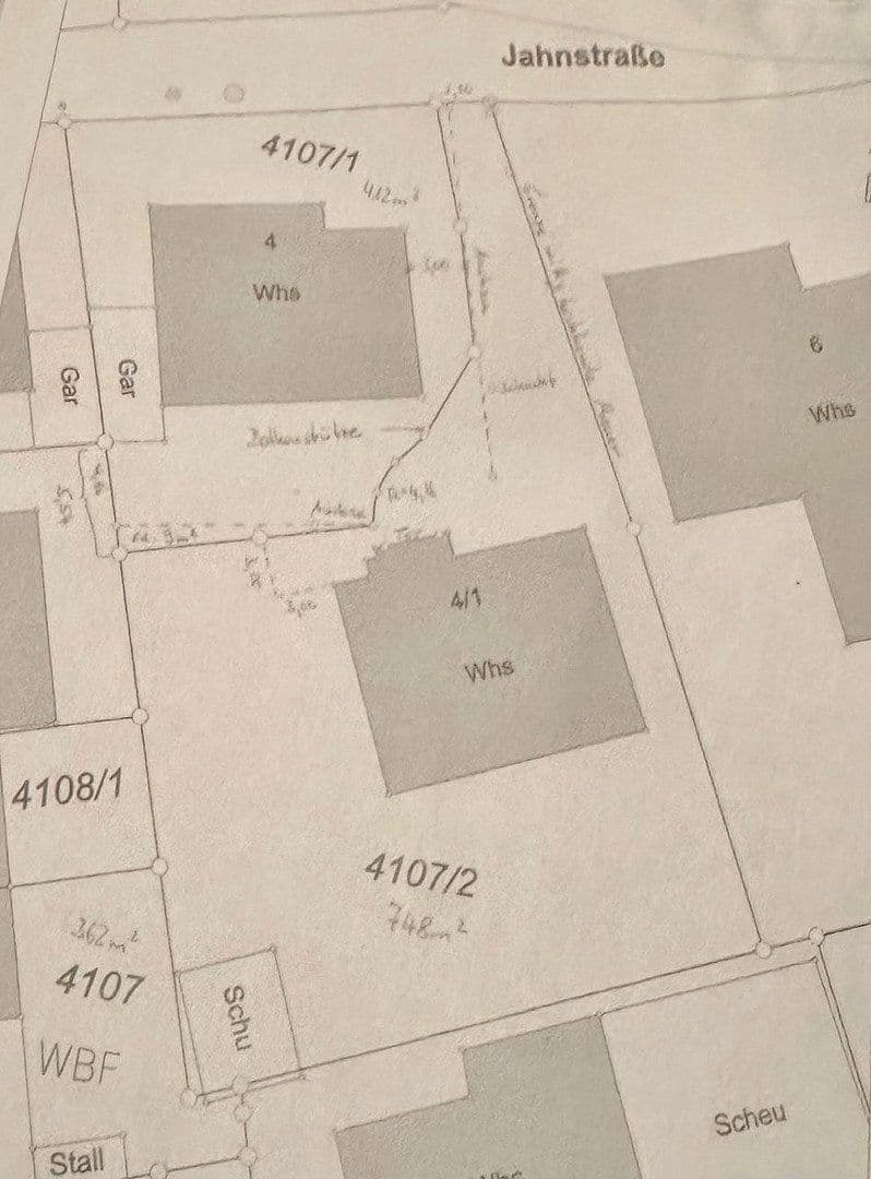 Predaj domu 173 m², pozemek 748 m², Jahnstraße 4/1, Markgröningen, Bádensko-Wurttembersko Predaj domu 173 m², pozemek 748 m², Jahnstraße 4/1, Markgröningen, Bádensko-Wurttembersko