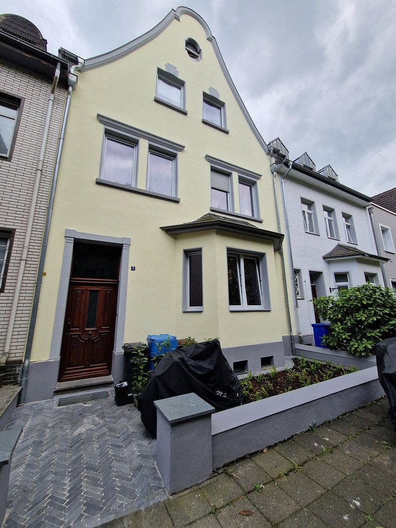 Prenájom bytu 2-izbový 58 m², Urfeystraße 8, Krefeld, Severné Porýnie - Westfálsko Prenájom bytu 2-izbový 58 m², Urfeystraße 8, Krefeld, Severné Porýnie - Westfálsko