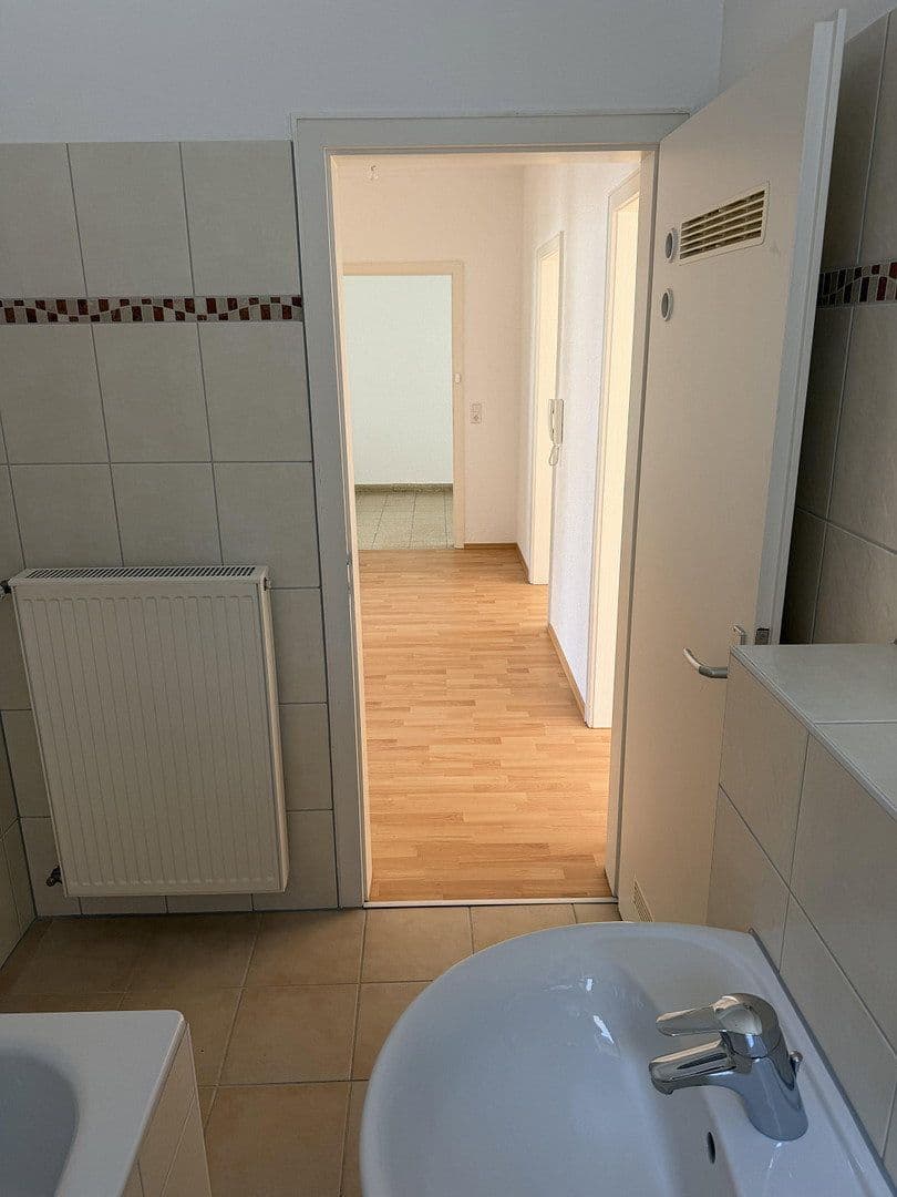 Prenájom bytu 3-izbový 70 m², D‘Estherstr.4, Vallendar, Porýnie-Falcko Prenájom bytu 3-izbový 70 m², D‘Estherstr.4, Vallendar, Porýnie-Falcko