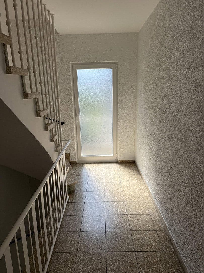 Prenájom bytu 3-izbový 70 m², D‘Estherstr.4, Vallendar, Porýnie-Falcko Prenájom bytu 3-izbový 70 m², D‘Estherstr.4, Vallendar, Porýnie-Falcko