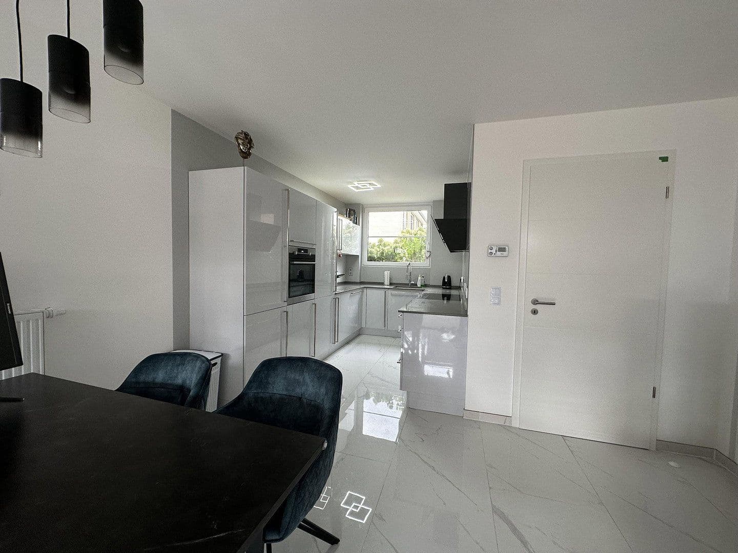 Predaj domu 118 m², pozemek 229 m², Blankenfelde-Mahlow, Brandenbursko Predaj domu 118 m², pozemek 229 m², Blankenfelde-Mahlow, Brandenbursko