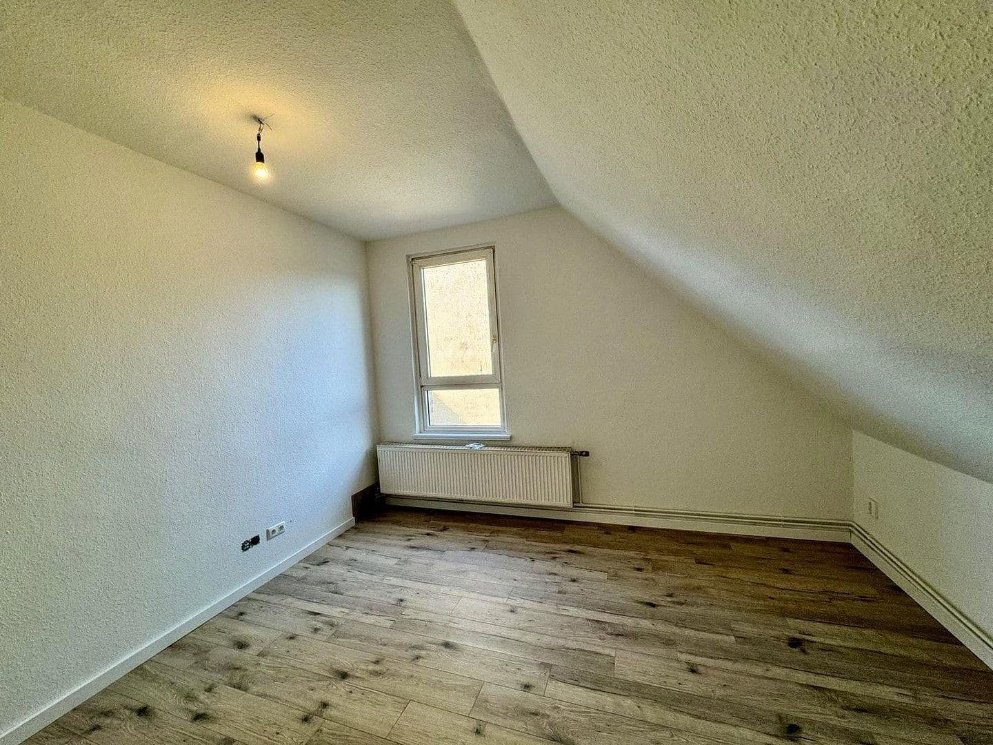 Prenájom bytu 2-izbový 76 m², Peiner Straße 34, Hildesheim, Dolné Sasko Prenájom bytu 2-izbový 76 m², Peiner Straße 34, Hildesheim, Dolné Sasko