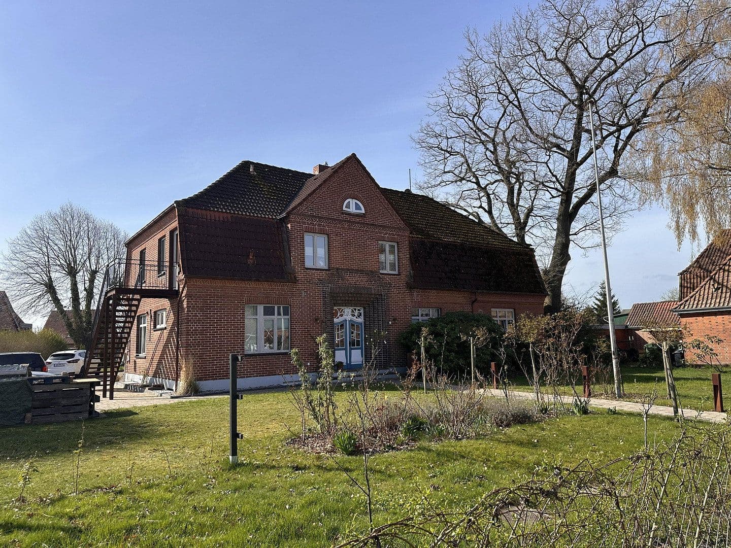 Prenájom bytu 5-izbový 160 m², Lensahn, Šlezvicko-Holštajnsko Prenájom bytu 5-izbový 160 m², Lensahn, Šlezvicko-Holštajnsko