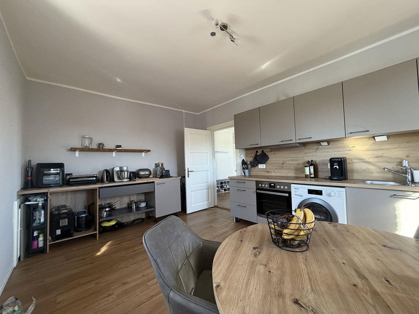 Prenájom bytu 5-izbový 160 m², Lensahn, Šlezvicko-Holštajnsko Prenájom bytu 5-izbový 160 m², Lensahn, Šlezvicko-Holštajnsko