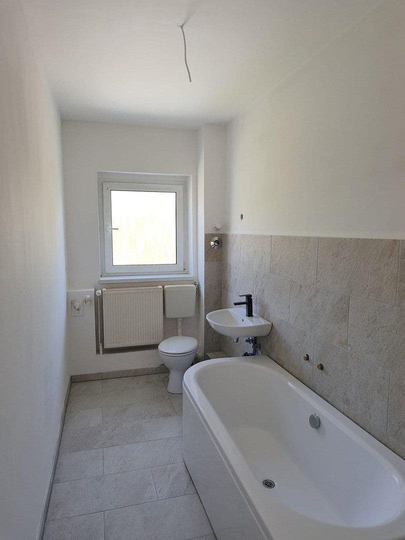 Prenájom bytu 3-izbový 65 m², Neubauernstraße 2, Wildau, Brandenbursko Prenájom bytu 3-izbový 65 m², Neubauernstraße 2, Wildau, Brandenbursko