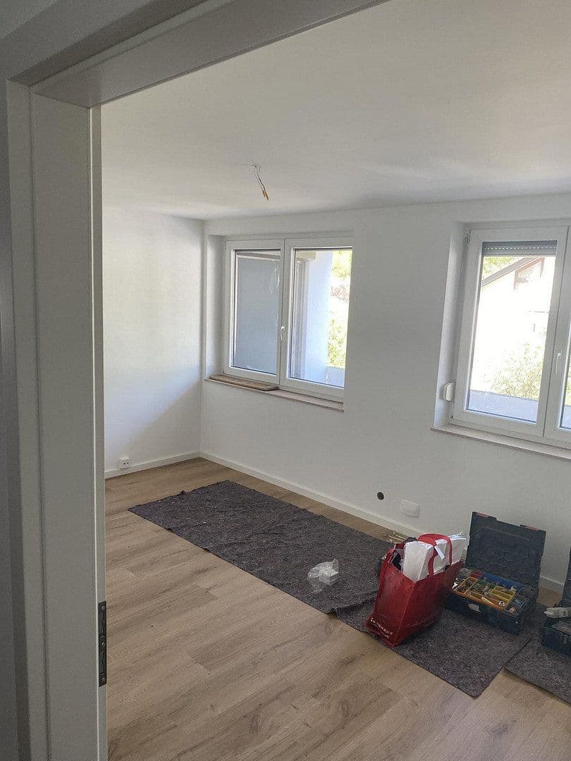 Prenájom bytu 3-izbový 103 m², Am Mühlwäldle 8, Baden-Baden, Bádensko-Wurttembersko Prenájom bytu 3-izbový 103 m², Am Mühlwäldle 8, Baden-Baden, Bádensko-Wurttembersko