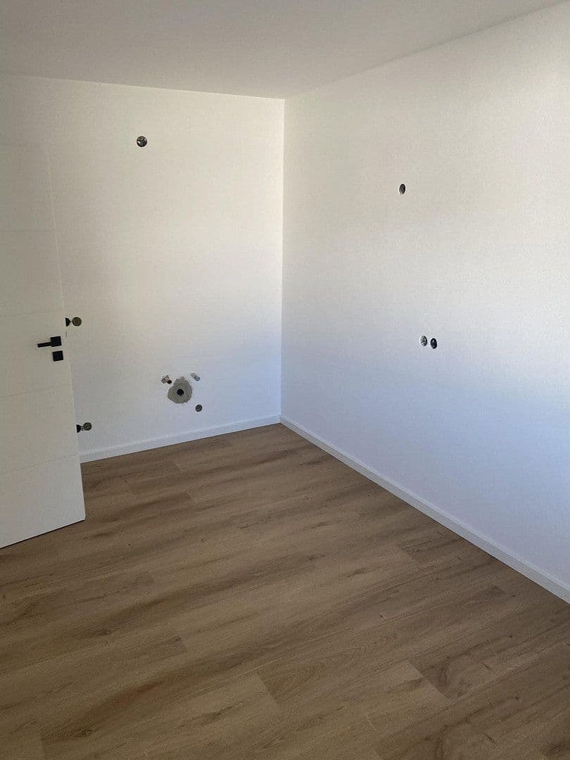 Prenájom bytu 3-izbový 103 m², Am Mühlwäldle 8, Baden-Baden, Bádensko-Wurttembersko Prenájom bytu 3-izbový 103 m², Am Mühlwäldle 8, Baden-Baden, Bádensko-Wurttembersko