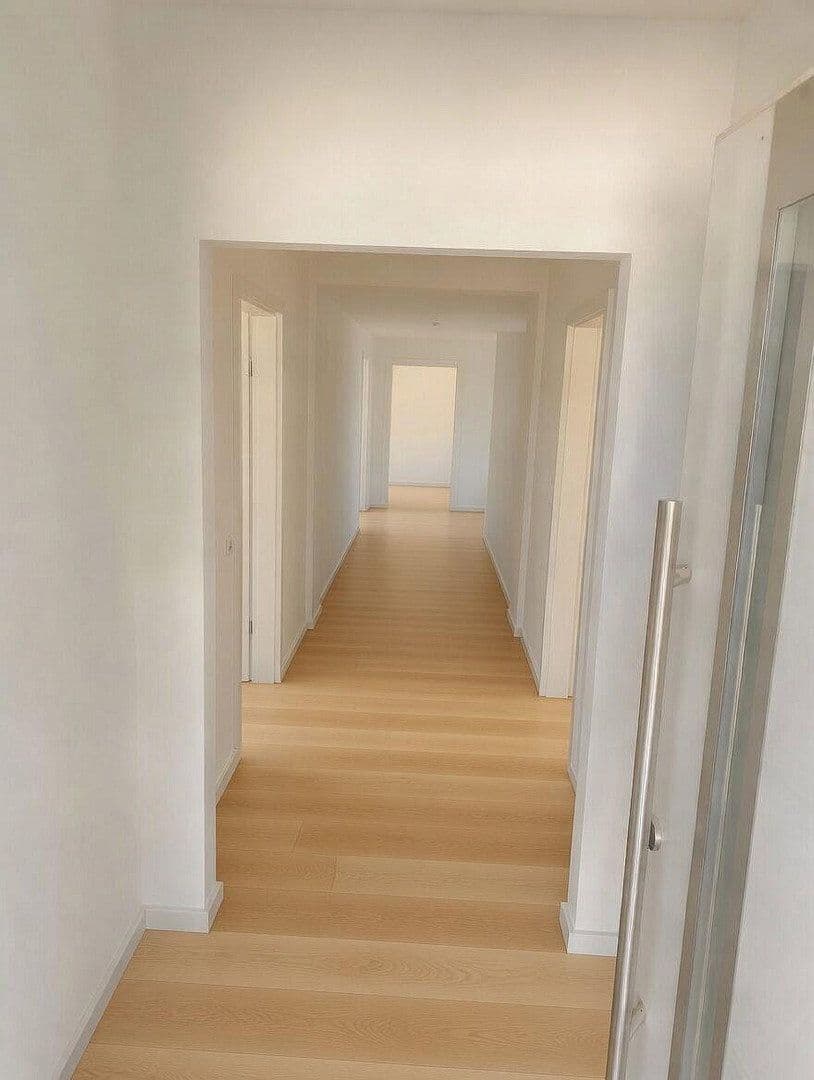 Prenájom bytu 3-izbový 103 m², Am Mühlwäldle 8, Baden-Baden, Bádensko-Wurttembersko Prenájom bytu 3-izbový 103 m², Am Mühlwäldle 8, Baden-Baden, Bádensko-Wurttembersko