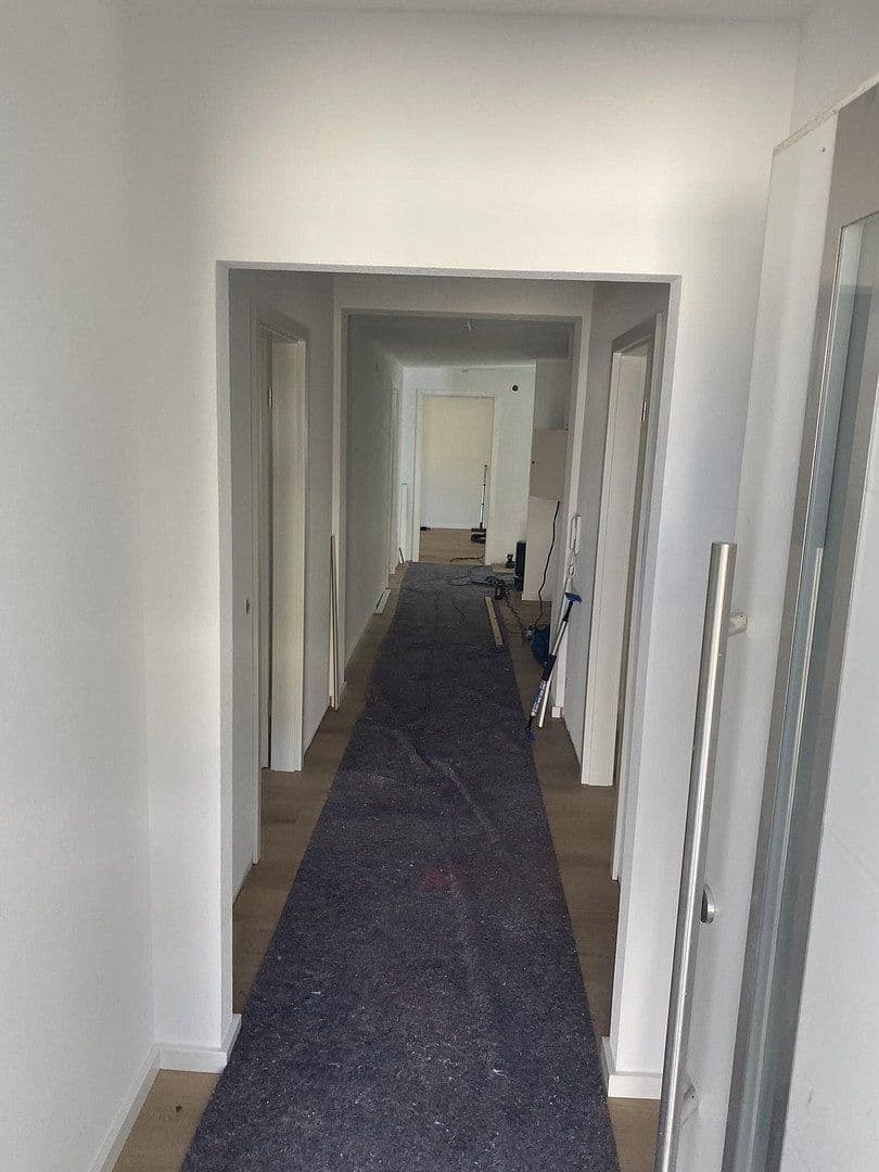 Prenájom bytu 3-izbový 103 m², Am Mühlwäldle 8, Baden-Baden, Bádensko-Wurttembersko Prenájom bytu 3-izbový 103 m², Am Mühlwäldle 8, Baden-Baden, Bádensko-Wurttembersko