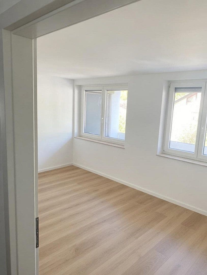Prenájom bytu 3-izbový 103 m², Am Mühlwäldle 8, Baden-Baden, Bádensko-Wurttembersko Prenájom bytu 3-izbový 103 m², Am Mühlwäldle 8, Baden-Baden, Bádensko-Wurttembersko