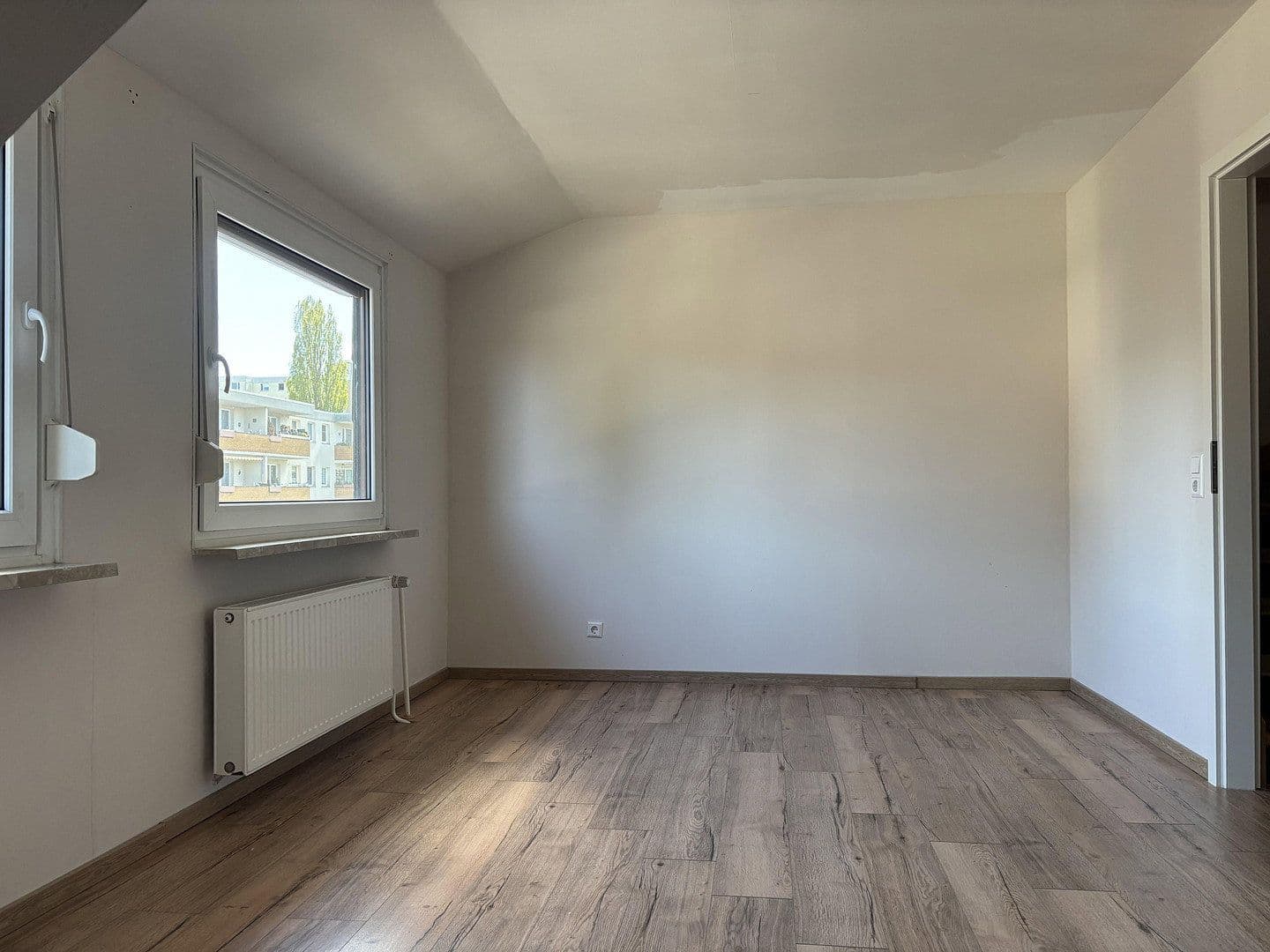 Predaj domu 120 m², pozemek 380 m², Berlin, Berlín Predaj domu 120 m², pozemek 380 m², Berlin, Berlín