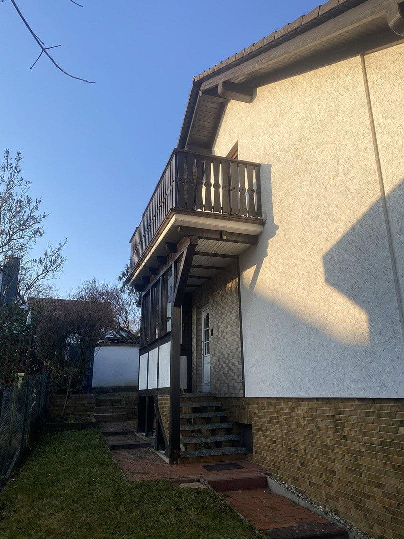 Predaj domu 185 m², pozemek 579 m², Maintal, Hesensko Predaj domu 185 m², pozemek 579 m², Maintal, Hesensko