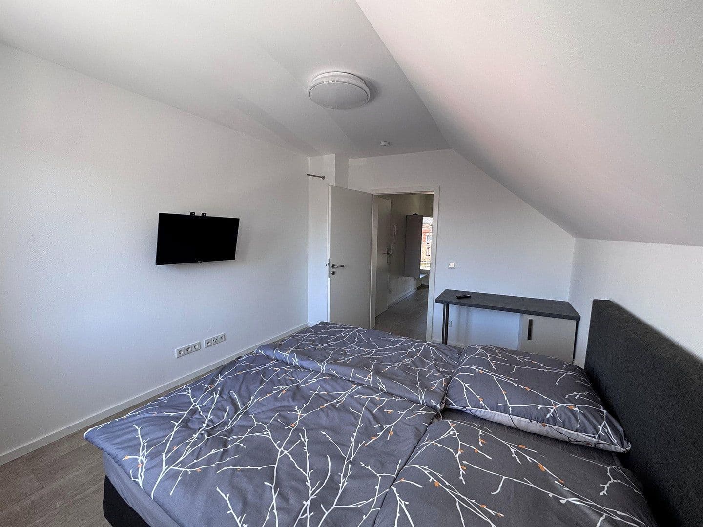 Prenájom bytu 1-izbový 30 m², Wilhelm-Kobelt-Str., Frankfurt am Main, Hesensko Prenájom bytu 1-izbový 30 m², Wilhelm-Kobelt-Str., Frankfurt am Main, Hesensko