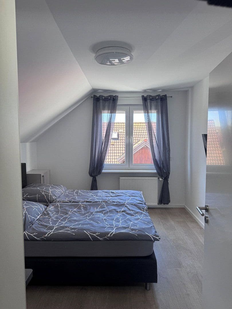 Prenájom bytu 1-izbový 30 m², Wilhelm-Kobelt-Str., Frankfurt am Main, Hesensko Prenájom bytu 1-izbový 30 m², Wilhelm-Kobelt-Str., Frankfurt am Main, Hesensko