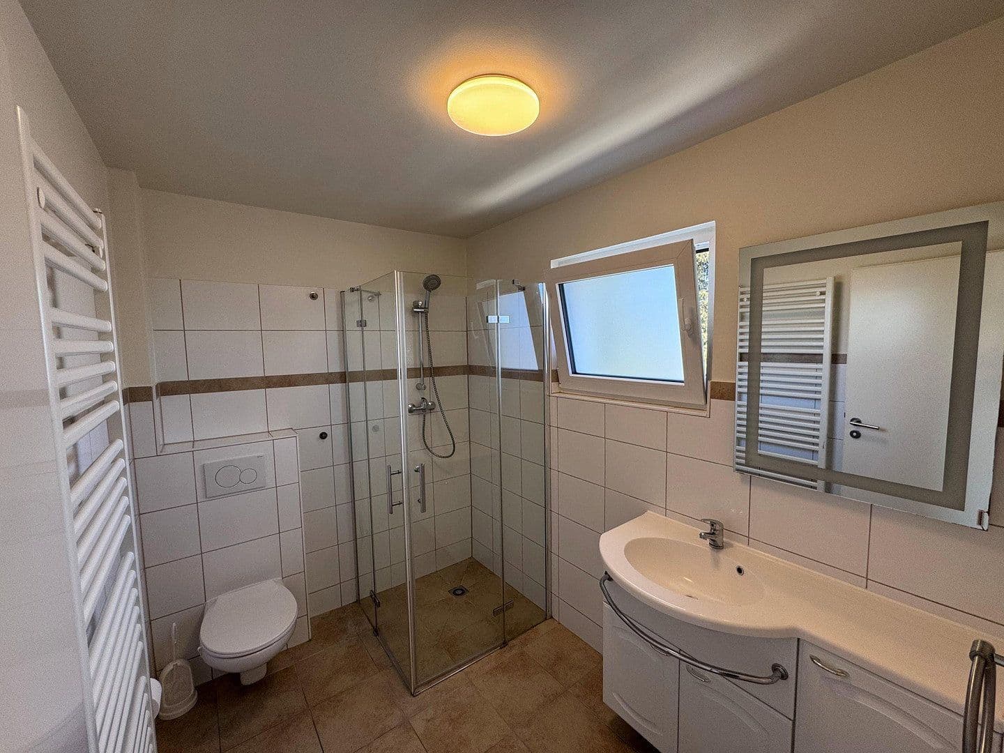 Prenájom bytu 1-izbový 30 m², Wilhelm-Kobelt-Str., Frankfurt am Main, Hesensko Prenájom bytu 1-izbový 30 m², Wilhelm-Kobelt-Str., Frankfurt am Main, Hesensko