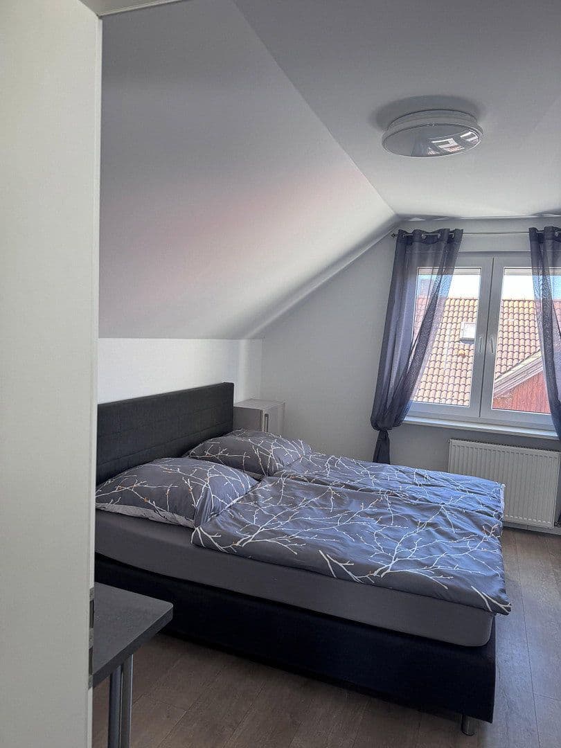 Prenájom bytu 1-izbový 30 m², Wilhelm-Kobelt-Str., Frankfurt am Main, Hesensko Prenájom bytu 1-izbový 30 m², Wilhelm-Kobelt-Str., Frankfurt am Main, Hesensko