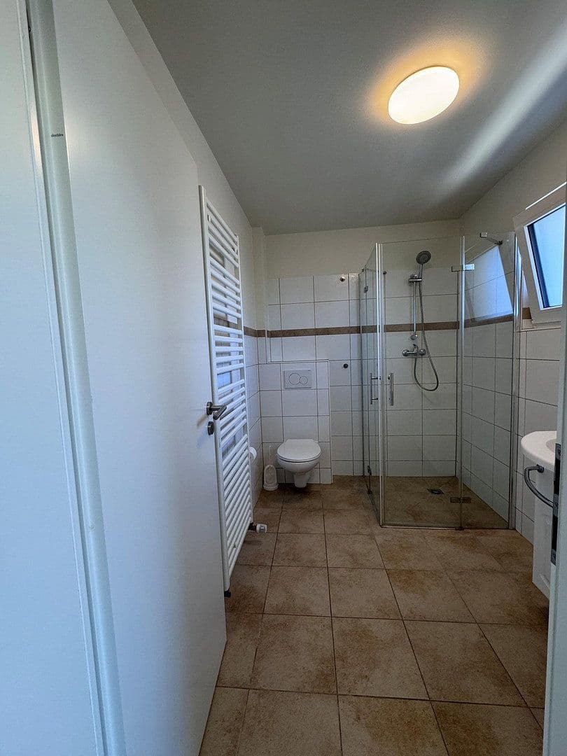 Prenájom bytu 1-izbový 30 m², Wilhelm-Kobelt-Str., Frankfurt am Main, Hesensko Prenájom bytu 1-izbový 30 m², Wilhelm-Kobelt-Str., Frankfurt am Main, Hesensko