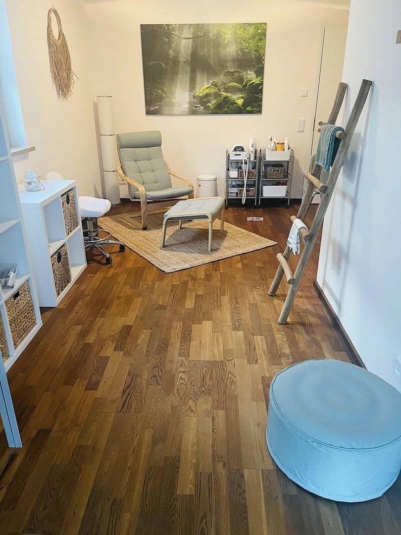 Prenájom kancelárie 23 m², Wenzenbach, Bavorsko Prenájom kancelárie 23 m², Wenzenbach, Bavorsko