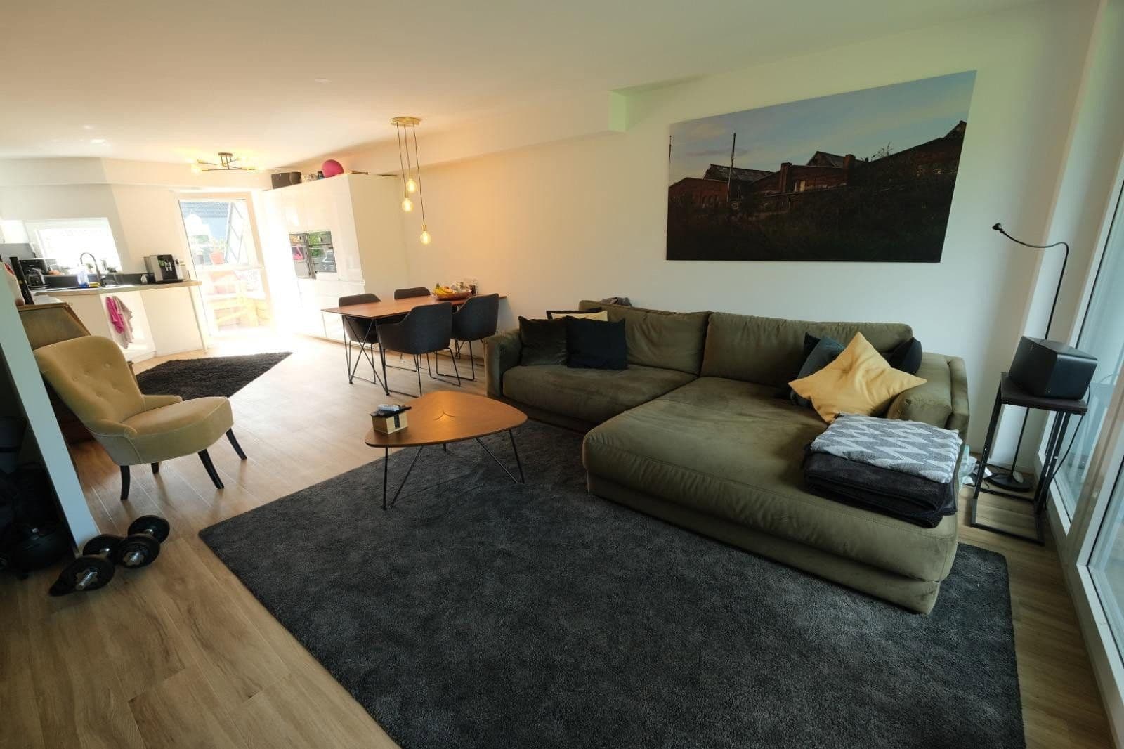 Prenájom bytu 3-izbový 76 m², Köln, Severné Porýnie - Westfálsko Prenájom bytu 3-izbový 76 m², Köln, Severné Porýnie - Westfálsko