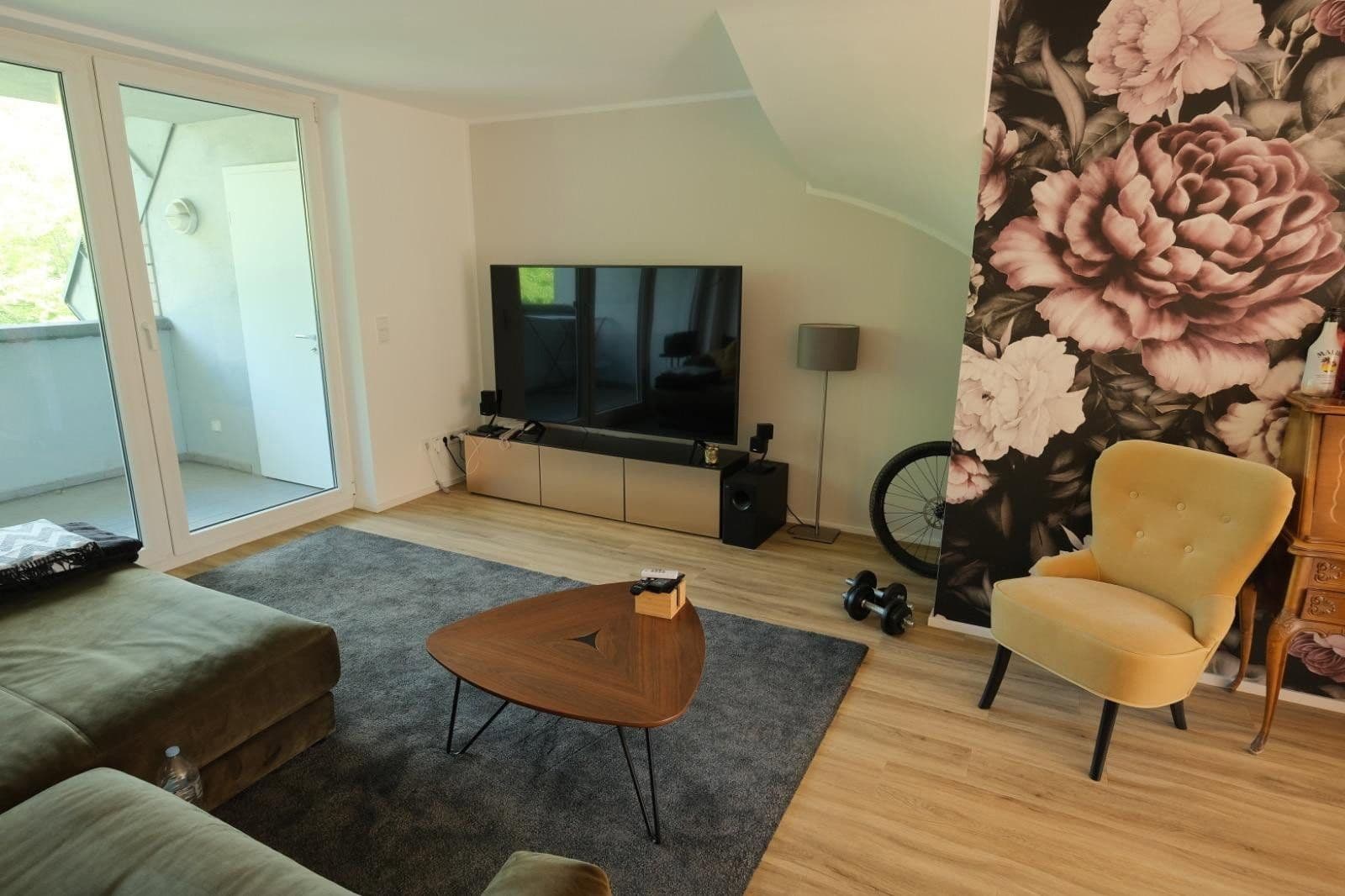 Prenájom bytu 3-izbový 76 m², Köln, Severné Porýnie - Westfálsko Prenájom bytu 3-izbový 76 m², Köln, Severné Porýnie - Westfálsko