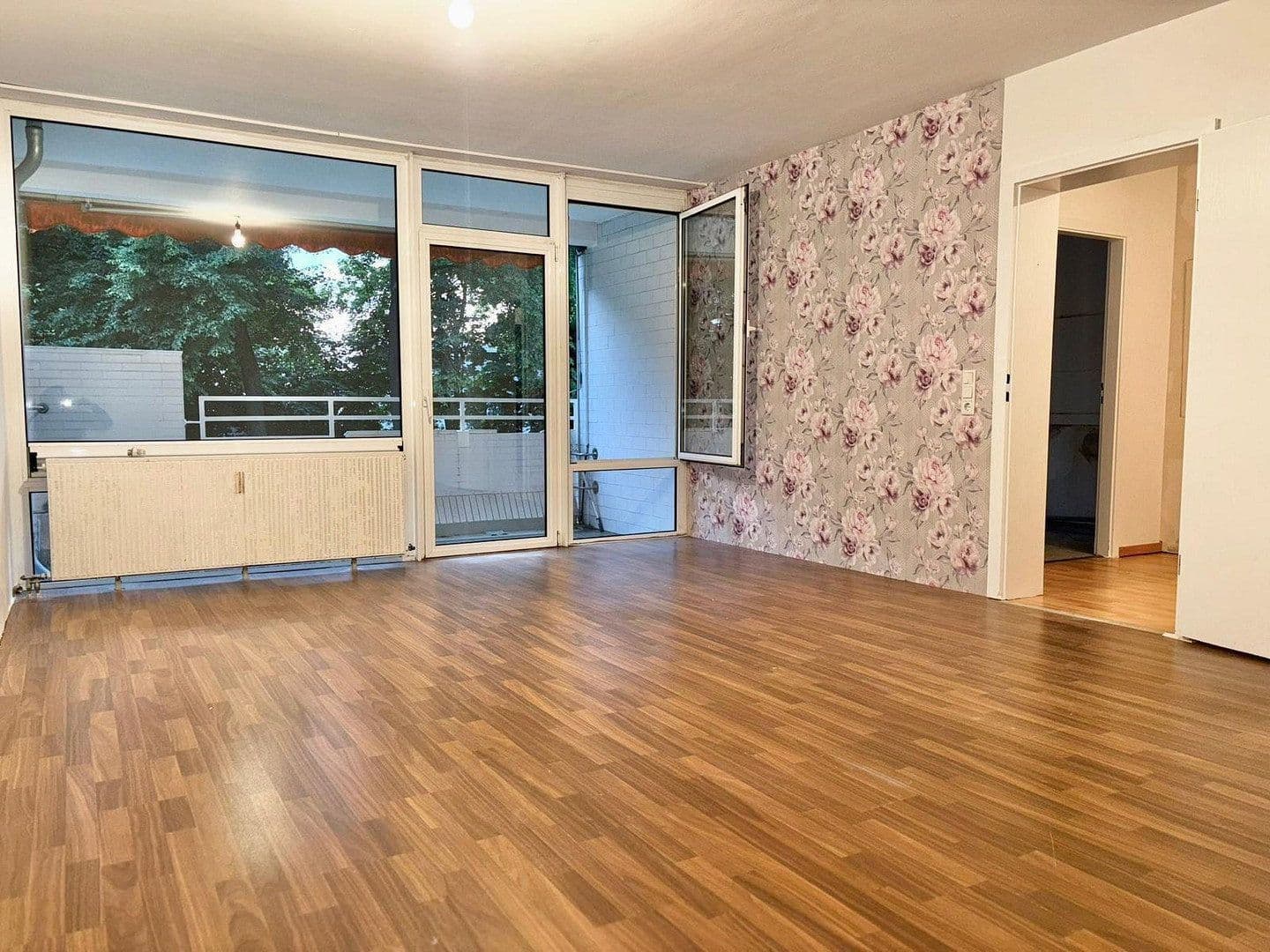 Predaj bytu 3-izbový 85 m², Stresemann Straße 3, Köln, Severné Porýnie - Westfálsko Predaj bytu 3-izbový 85 m², Stresemann Straße 3, Köln, Severné Porýnie - Westfálsko