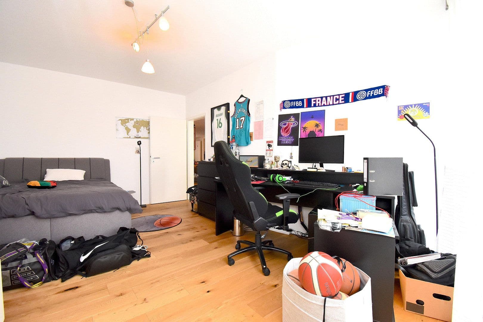 Prenájom bytu 3-izbový 164 m², Stuttgarter Straße 23, Weil der Stadt, Bádensko-Wurttembersko Prenájom bytu 3-izbový 164 m², Stuttgarter Straße 23, Weil der Stadt, Bádensko-Wurttembersko