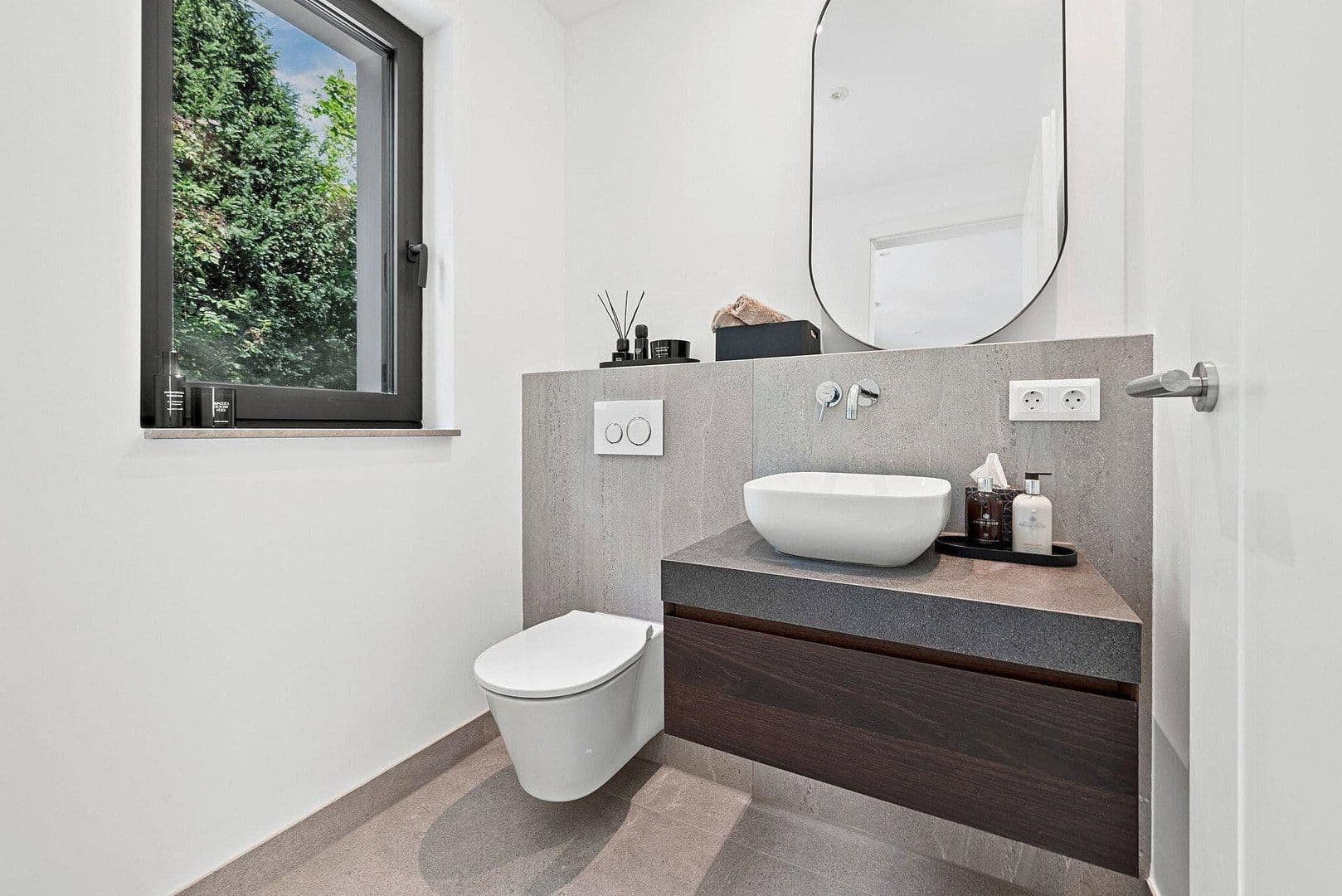 Predaj domu 243 m², pozemek 276 m², Sembdnerstraße 8, Germering, Bavorsko Predaj domu 243 m², pozemek 276 m², Sembdnerstraße 8, Germering, Bavorsko