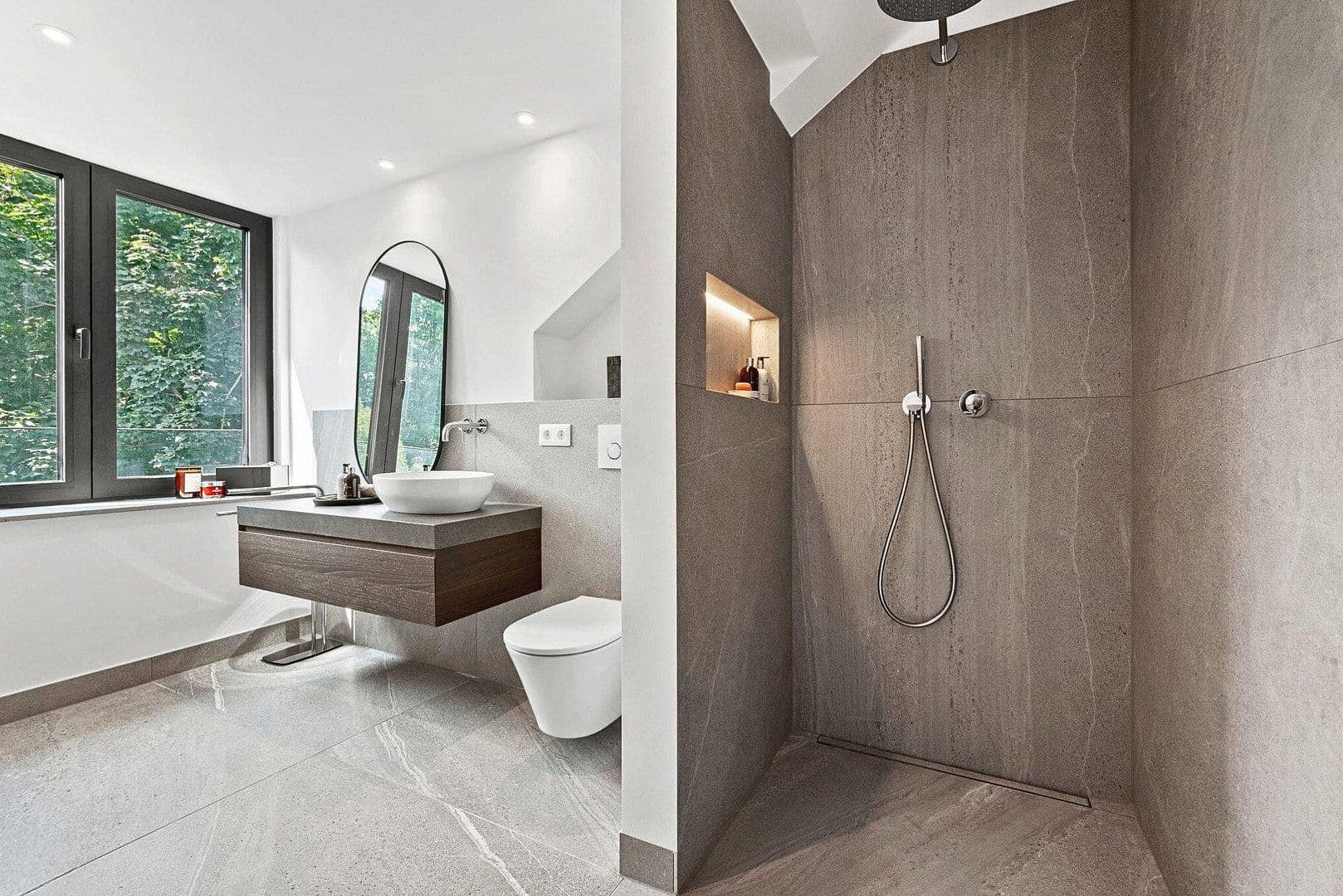 Predaj domu 243 m², pozemek 276 m², Sembdnerstraße 8, Germering, Bavorsko Predaj domu 243 m², pozemek 276 m², Sembdnerstraße 8, Germering, Bavorsko