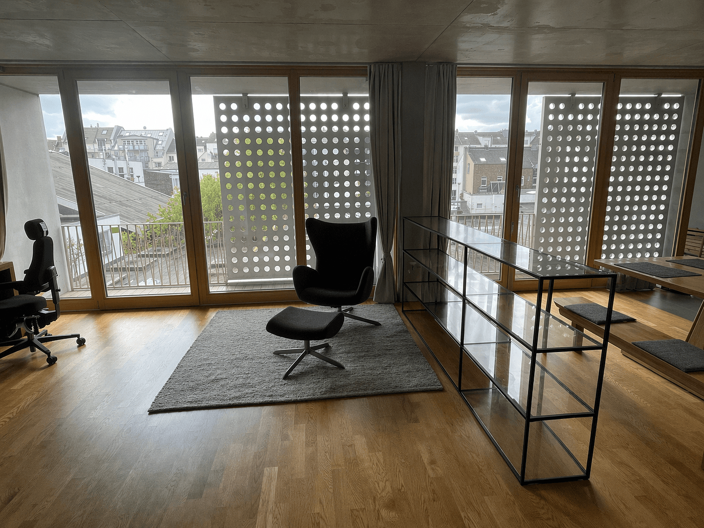 Prenájom bytu 2-izbový 93 m², Herzogstraße 79B, Düsseldorf, Severné Porýnie - Westfálsko Prenájom bytu 2-izbový 93 m², Herzogstraße 79B, Düsseldorf, Severné Porýnie - Westfálsko