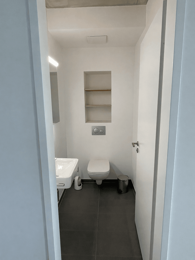 Prenájom bytu 2-izbový 93 m², Herzogstraße 79B, Düsseldorf, Severné Porýnie - Westfálsko Prenájom bytu 2-izbový 93 m², Herzogstraße 79B, Düsseldorf, Severné Porýnie - Westfálsko