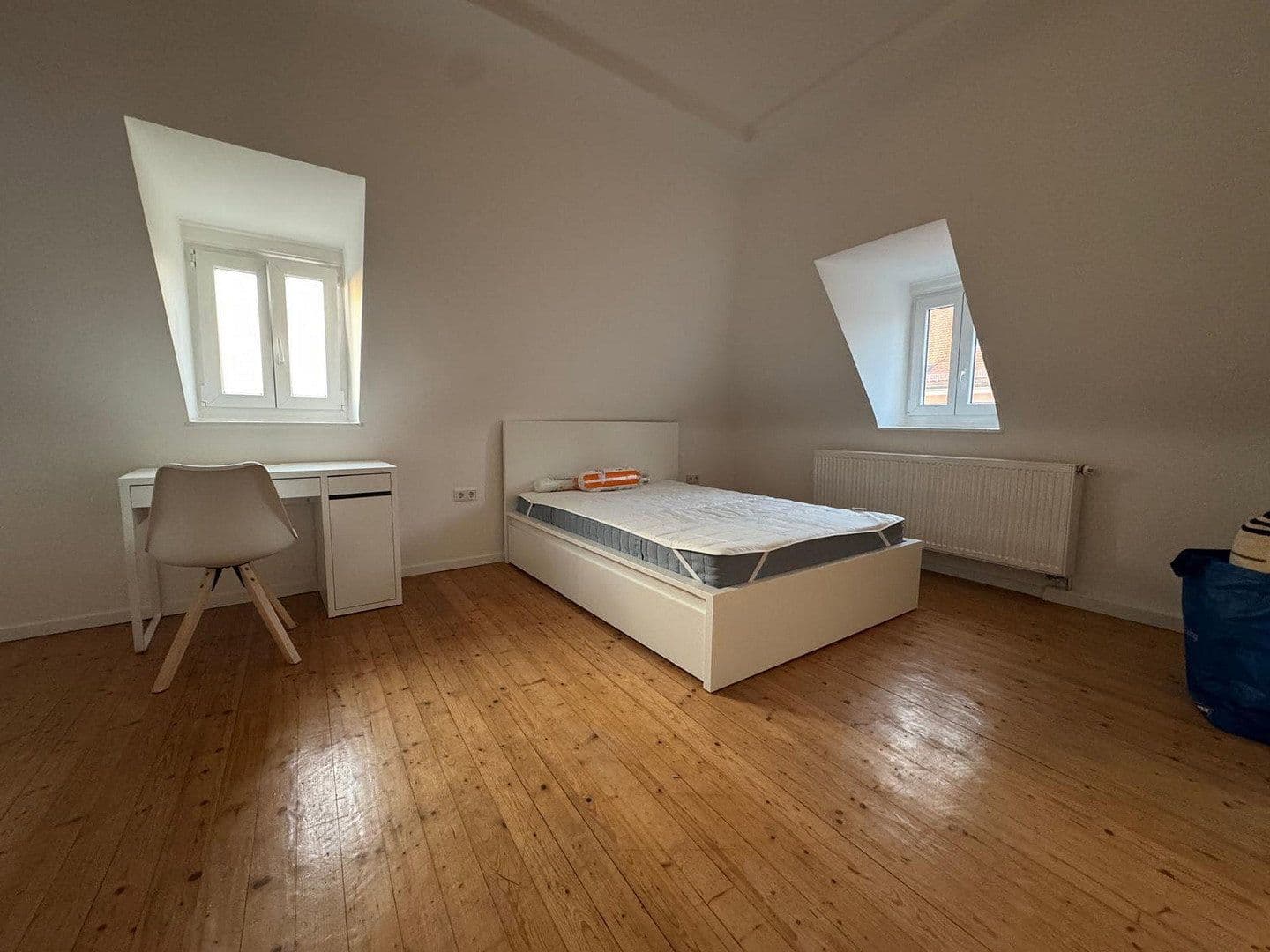 Prenájom bytu 14 m², Kirschgartenstraße 22, Nürnberg, Bavorsko Prenájom bytu 14 m², Kirschgartenstraße 22, Nürnberg, Bavorsko