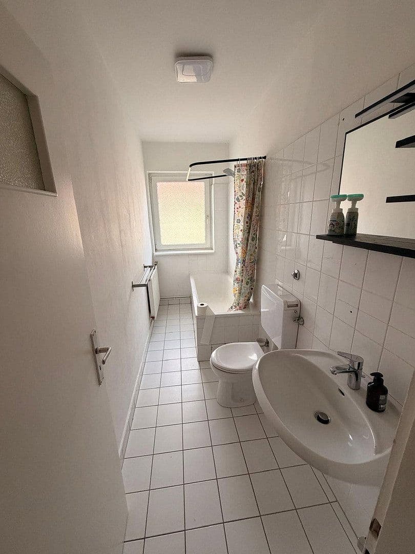 Prenájom bytu 2-izbový 55 m², Zwinglistr.6, Hannover, Dolné Sasko Prenájom bytu 2-izbový 55 m², Zwinglistr.6, Hannover, Dolné Sasko